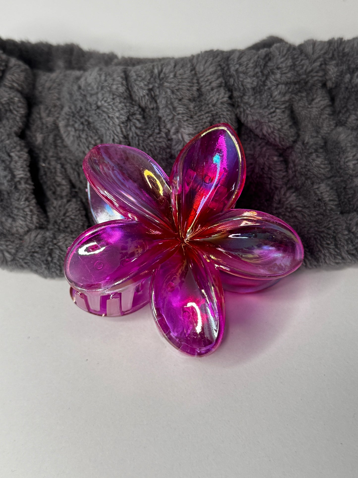 Große Blumenhaarklammern transparent