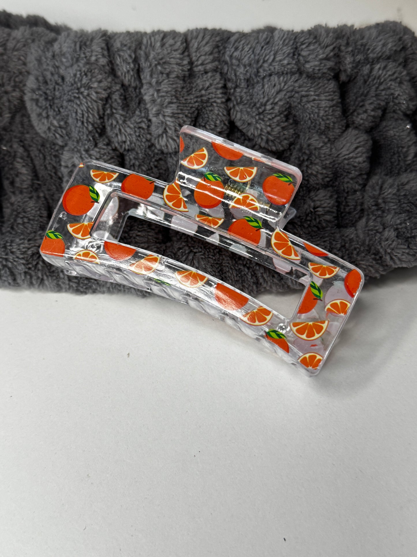Große Haarklammer mit süßen Motiven
