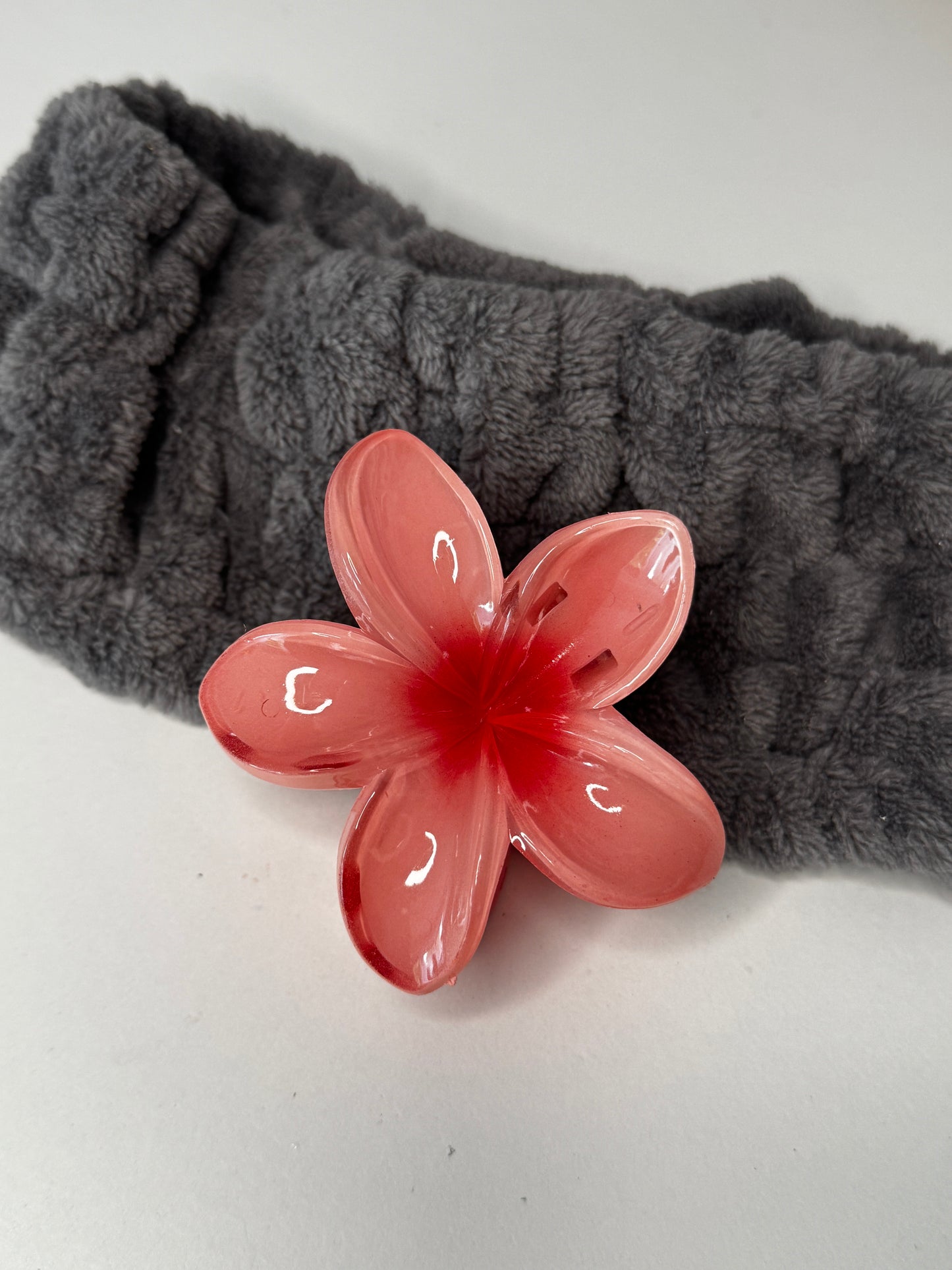 Große Blumenhaarklammern glänzend