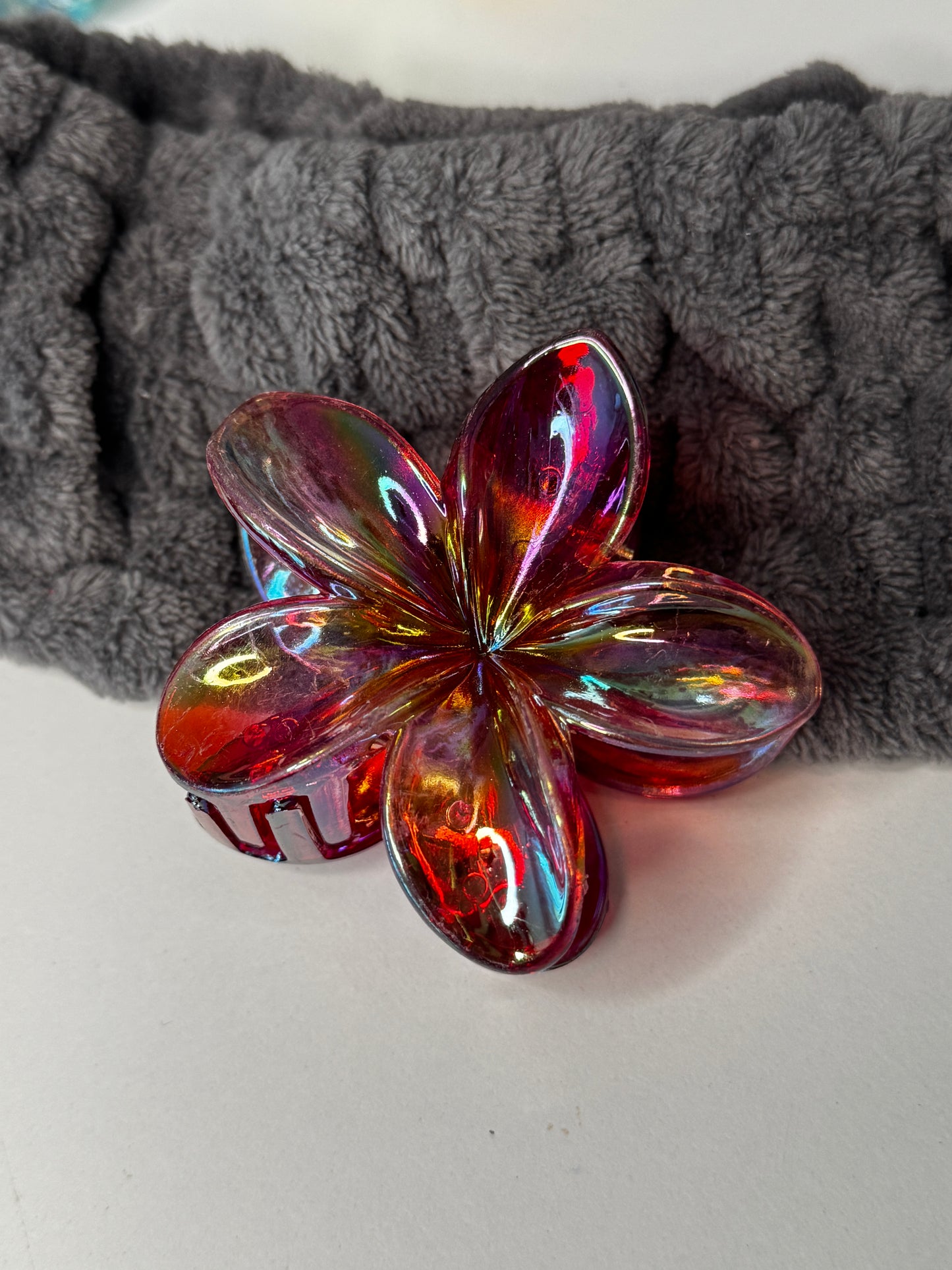 Große Blumenhaarklammern transparent