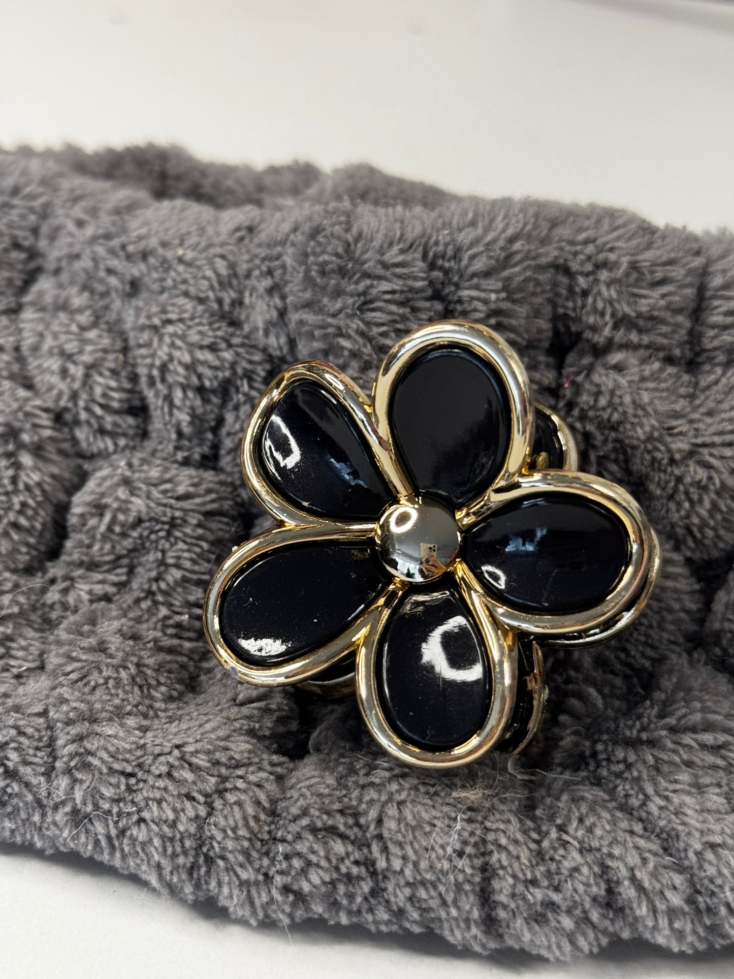 Elegante Blumenspangen