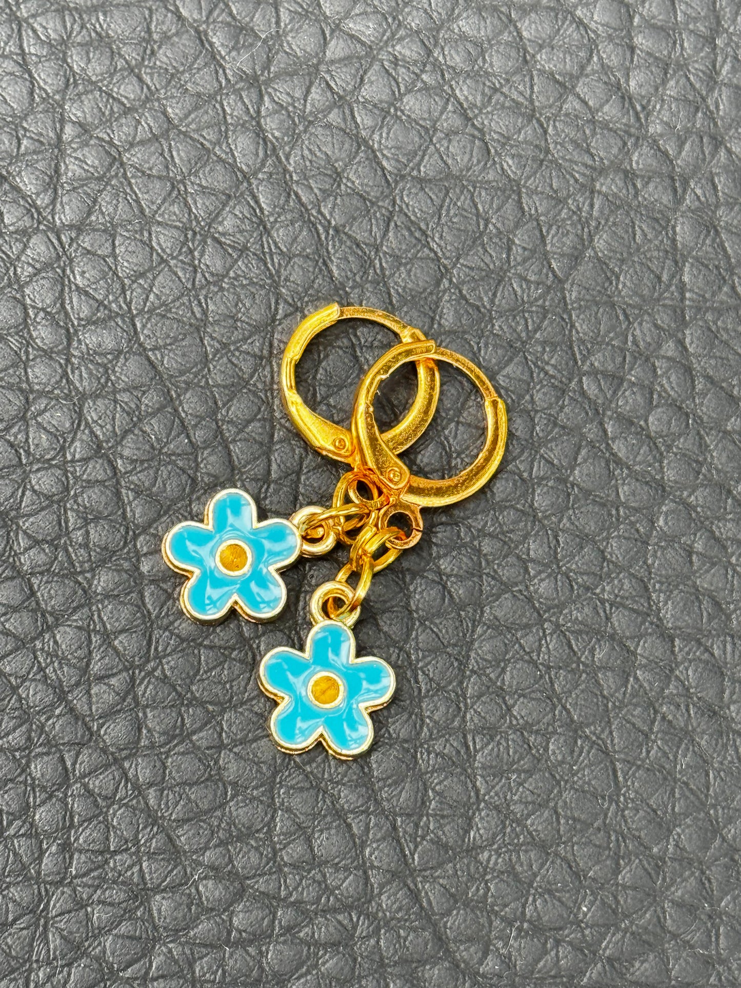 Kleine Goldblümchen